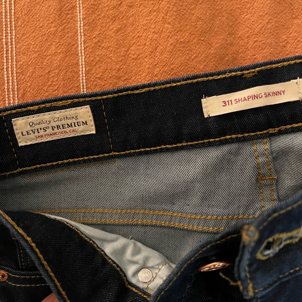 Never worn Levi's jeans